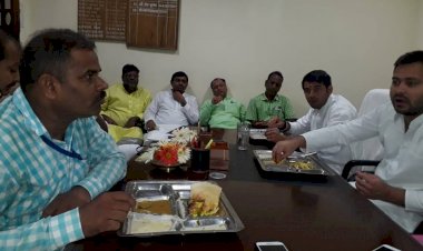 आइये तेजस्वी, मिलकर भैंस चराएं
