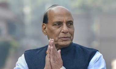 रक्षा मंत्री राजनाथ सिंह की स्वदेश वापसी, फ्रांस की यात्रा को बताया सार्थक, शस्त्र पूजा पर विपक्ष के सवालों का दिया जवाब