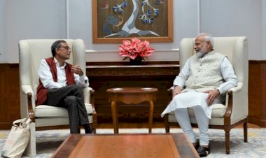 नोबेल विजेता अभिजीत बनर्जी  के व्यक्तित्व ने जीता प्रधानमंत्री नरेंद्र मोदी का मन, कहा- अभिजीत पर पूरे भारत को है नाज!