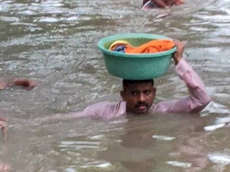 जानिए, वड़ोदरा  के ‘वासुदेव’ ने कैसे बचाई बच्ची की जान?