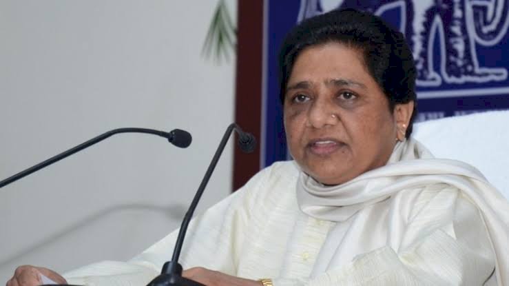 राजस्थान के कोटा में बच्चों की मौत पर सियासत,मायावती ने प्रियंका गांधी और अशोक गहलोत पर साधा निशाना,पूछा क्या यूपी की तरह कोटा जाकर पीड़ित माताओं से मिलेंगीं प्रियंका?